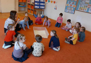Zajęcia otwarte w grupie 3. Dzieci uczą się przez zabawę.