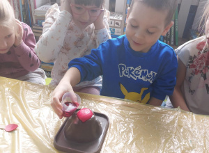 Innowacja "Mały chemik" i zajęcia rozwijające zainteresowania matematyczne "Robotyka dla smyka"