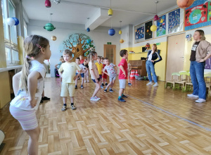 Zajęcia ruchowe z udziałem rodziców - Grupa 3