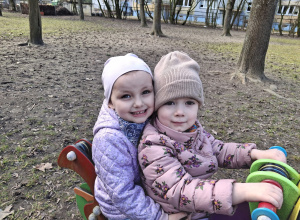 Wiosenne zabawy w ogrodzie