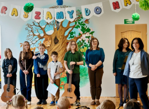 Koncert w wykonaniu dzieci ze szkoły muzycznej